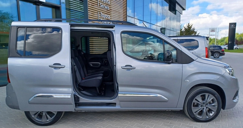 Toyota Proace City Verso cena 135900 przebieg: 11793, rok produkcji 2022 z Kleczew małe 596